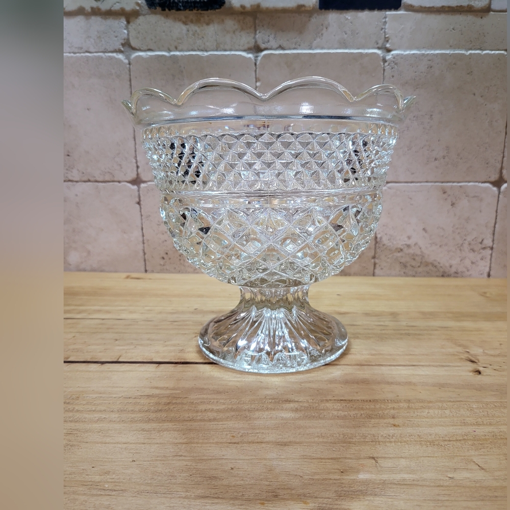 Vintage Wexford, Crystal Footed Bowl, Anchor Hocking 1960s